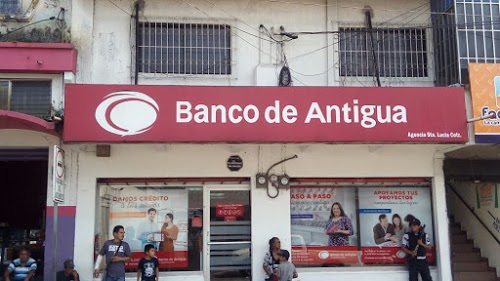 Foto de Banco De Antigua Santa Lucia Cotz.