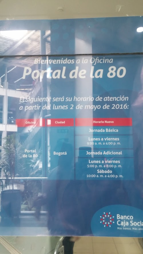 Foto de Banco Caja social C.c Portal De La 80