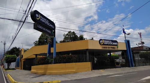 Foto de Banco Hipotecario De Zacatecoluca
