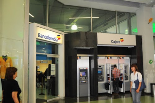 Foto de BANCOLOMBIA PORTAL DE LA 80