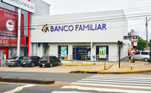 Foto de Banco Familiar
