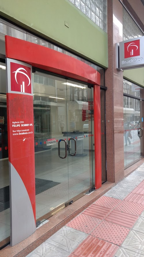 Foto de Banco Bradesco - Rua Felipe Schmidt